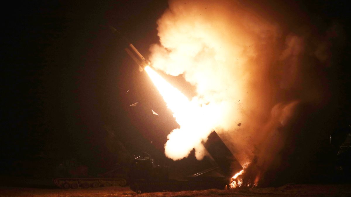 ATACMS, la llamada desesperada de Ucrania para recibir misiles de largo alcance