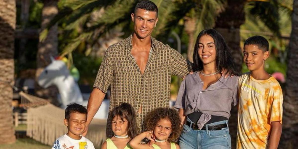 Así es, por dentro, el primer hogar de Cristiano en Arabia: 300.000 € al mes