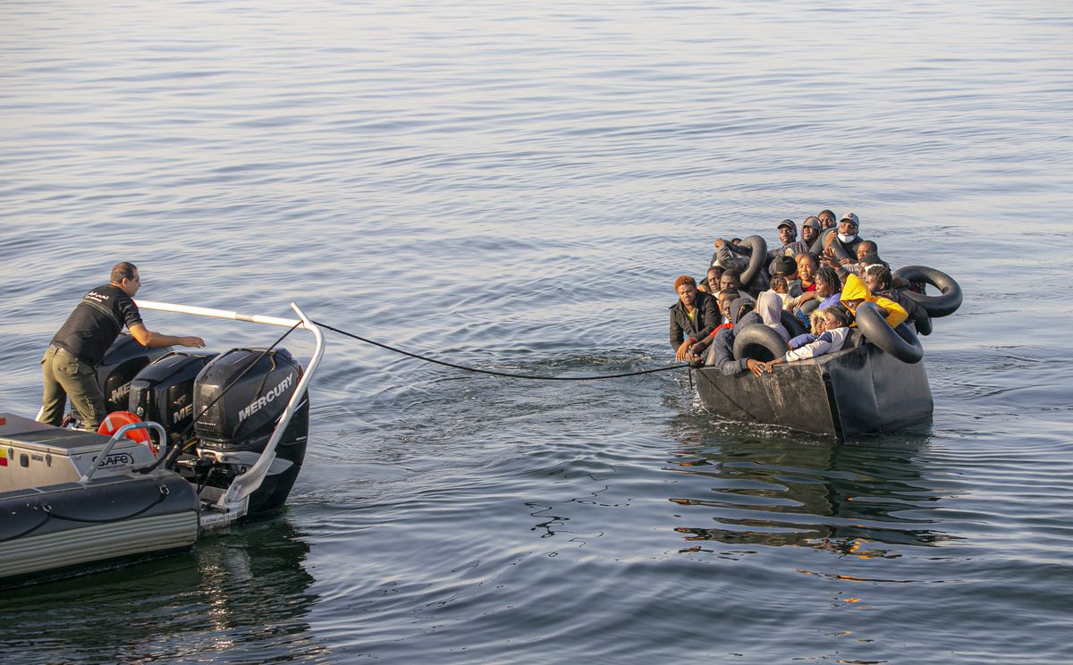 Bruselas busca impulsar la devolución de migrantes irregulares con más cooperación con los países de origen