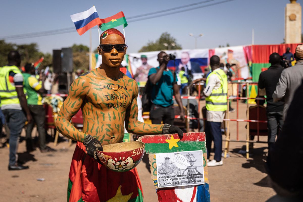Burkina Faso exige a Francia que retire sus tropas del país en un mes