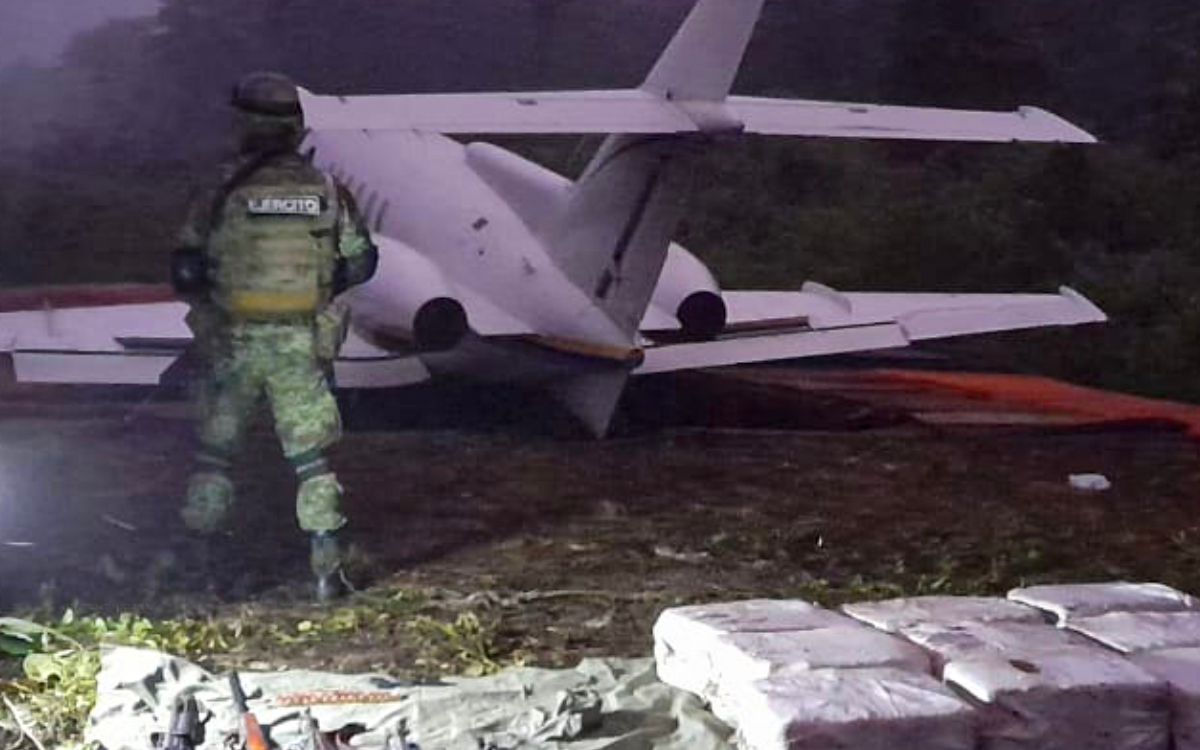 Chiapas: Detienen a menor de edad en una aeronave que transportaba cocaína