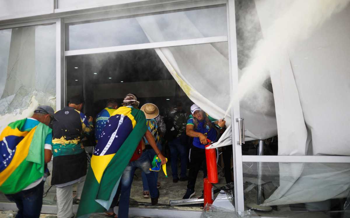 Condena internacional a los actos golpistas en Brasil