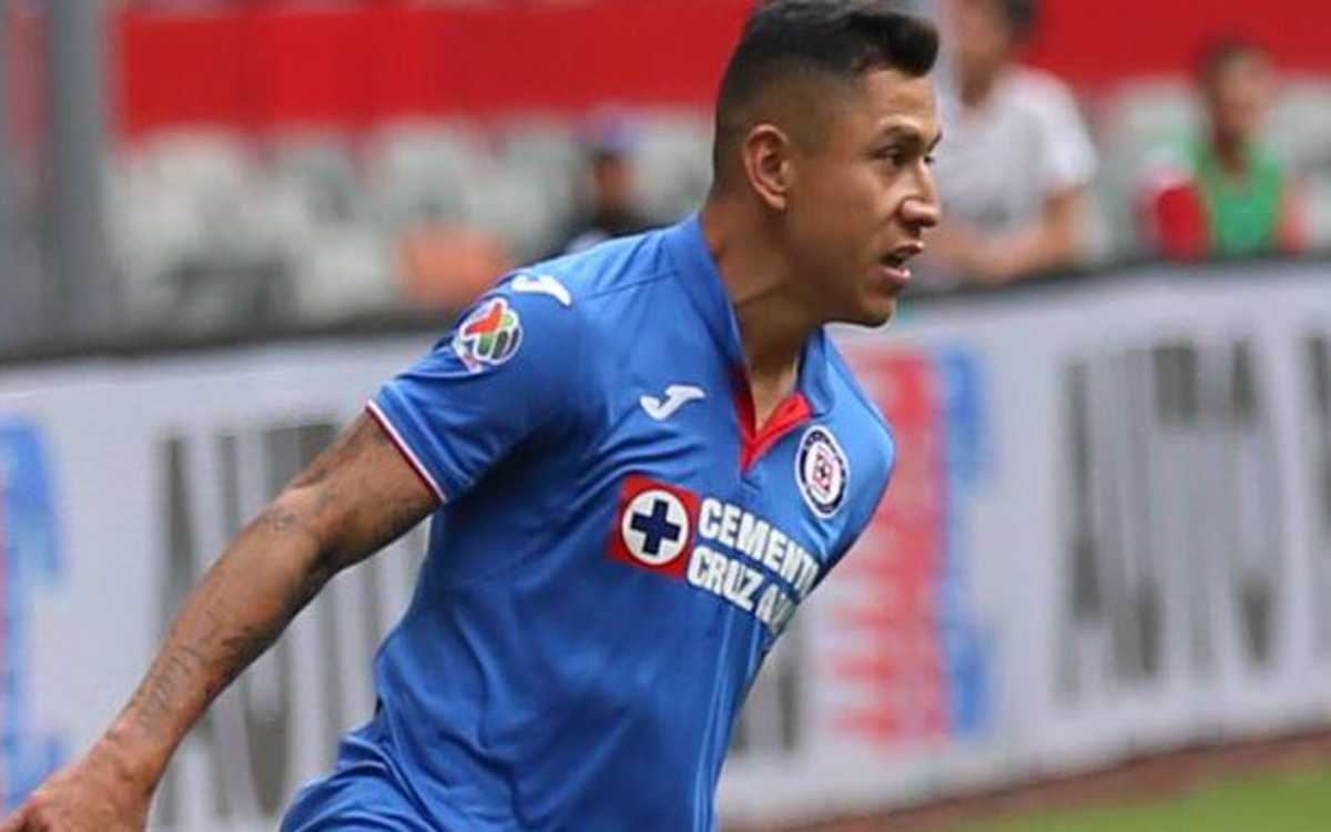 Cruz Azul dejó fuera a 'El Cata' Domínguez de juego ante Xolos