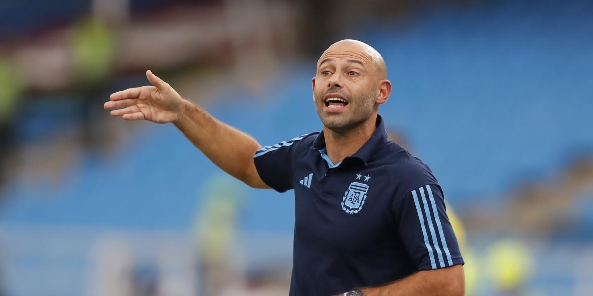 Derrota de Mascherano en el debut de Argentina