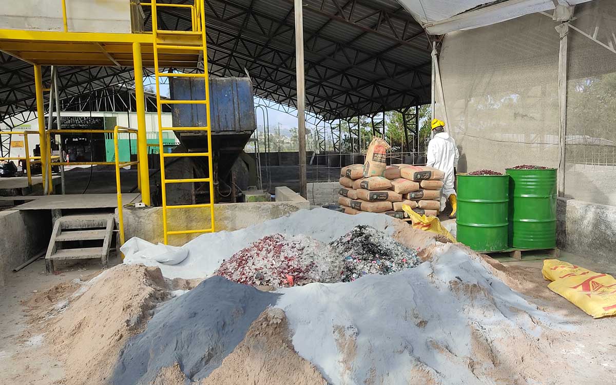 Ecuador mezcla la cocaína incautada con cemento para evitar su reutilización