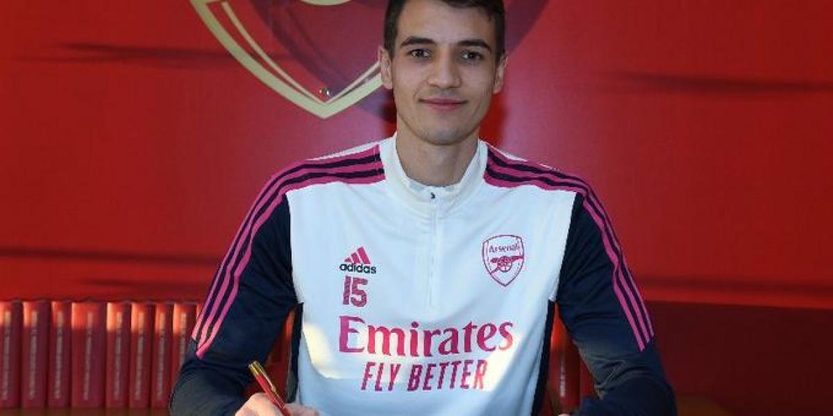 El Arsenal refuerza su defensa con el fichaje de Kiwior