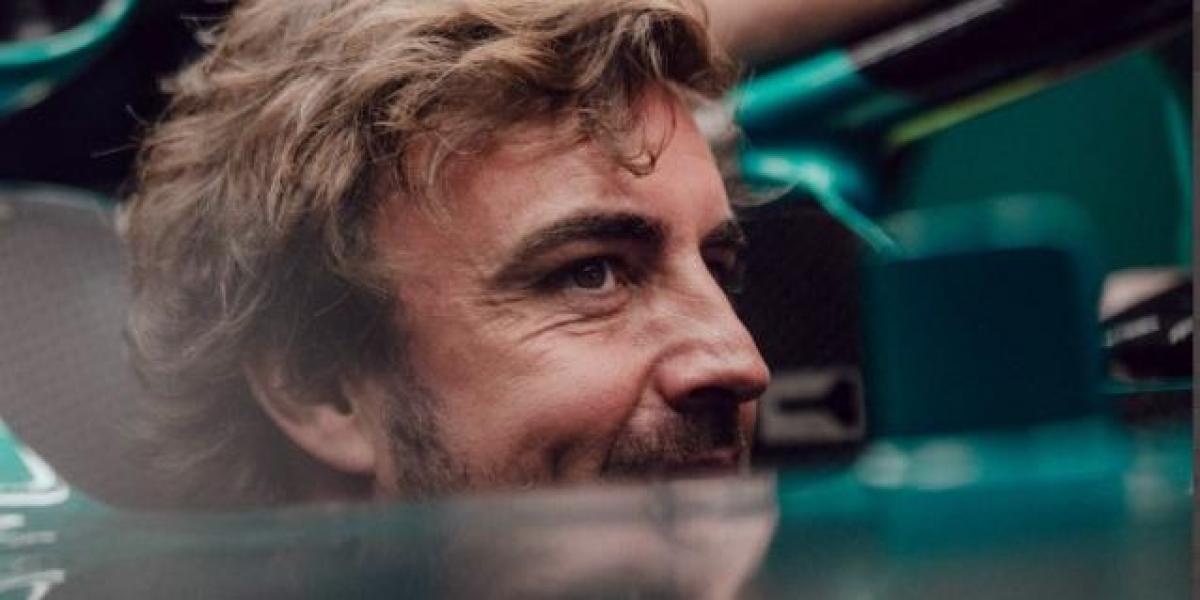 Fernando Alonso ya trabaja en la fábrica de Aston Martin e inicia una nueva era en la F1
