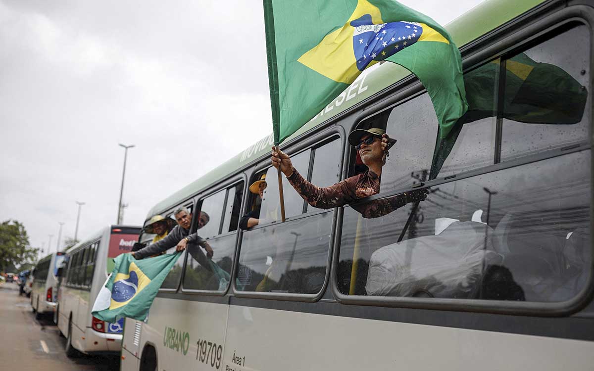 Piden acusación definitiva de 59 personas por ataques del 8 de enero en Brasil