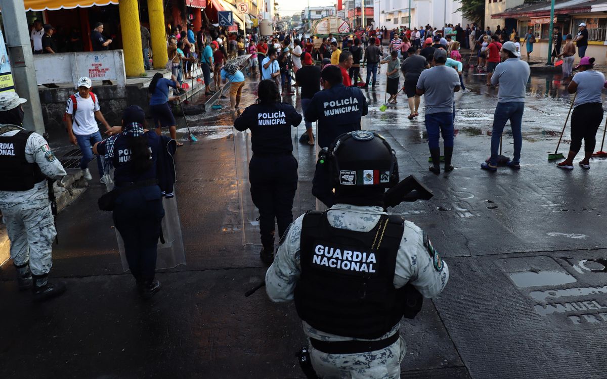 Guardia Nacional impide a haitianos comerciar en Chiapas