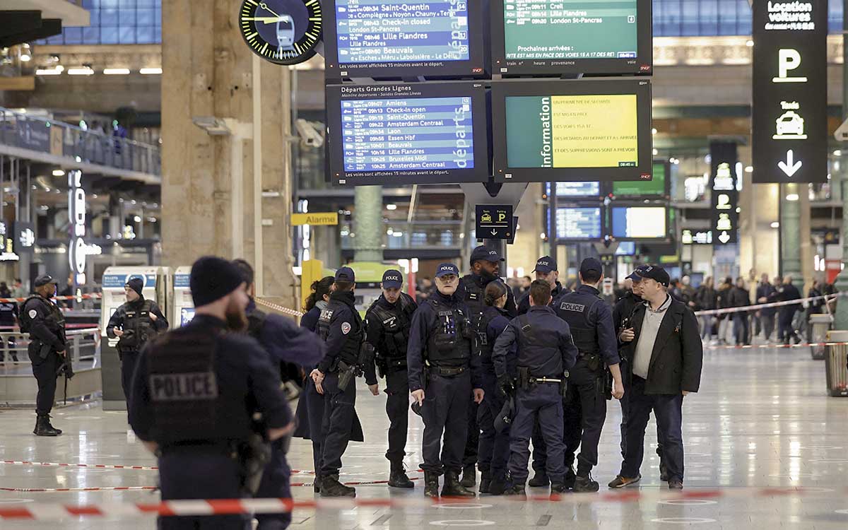 Hombre acuchilla a varias personas en Estación del Norte de París