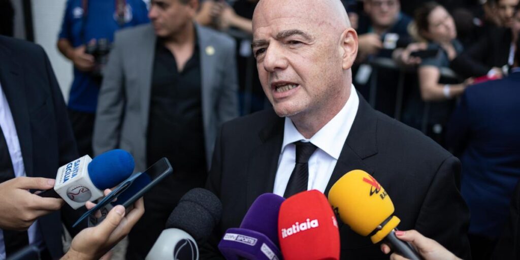 Infantino reacciona fuerte al 'caso Umtiti'