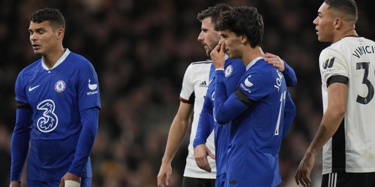 Joao Félix ve la roja en su debut y prolonga el calvario del Chelsea