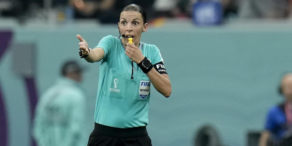La UEFA incluye a dos mujeres más en la relación de árbitros para 2023