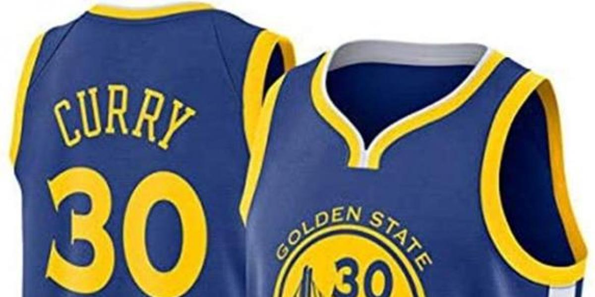 Las de Curry y James, las camisetas más vendidas de la NBA