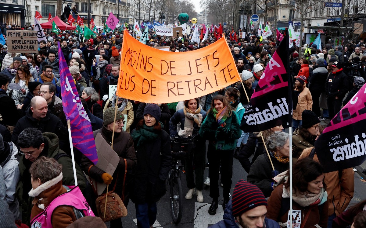 Miles protestan en Francia contra reforma de pensiones