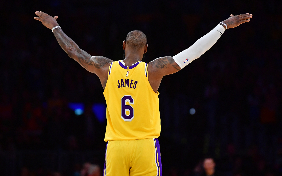 NBA: LeBron James es el primero en anotar 40+ puntos contra los 30 equipos