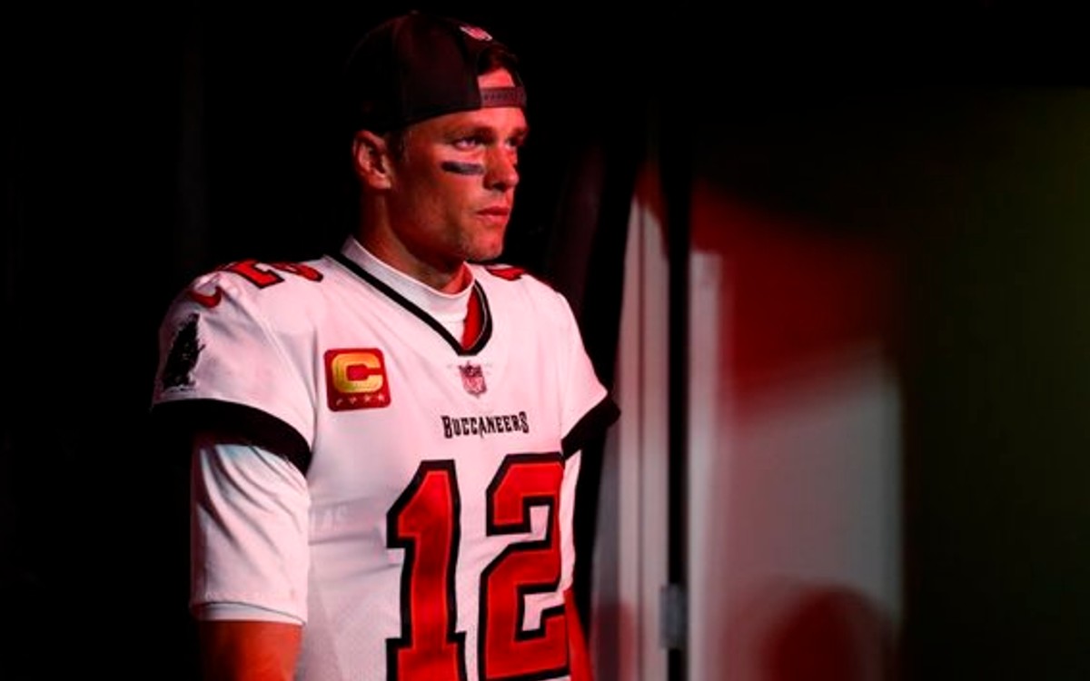 NFL: Deja Tom Brady en suspenso su continuidad con los Bucaneros | Video