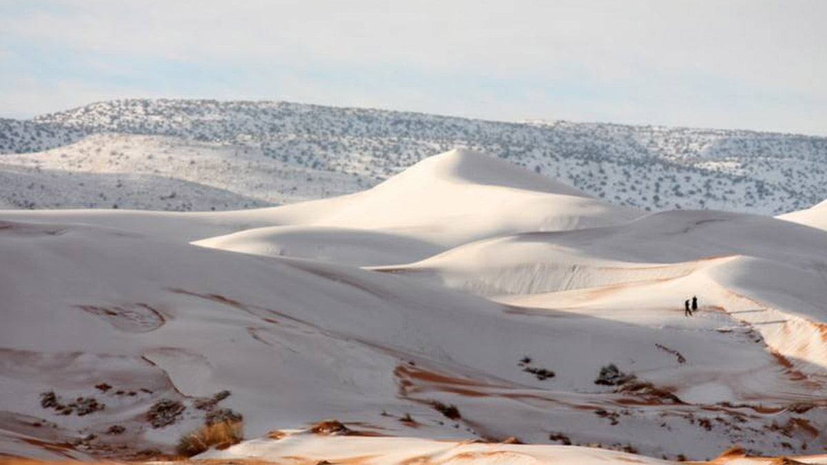 Nieva en el Sáhara por tercera vez en cuatro décadas