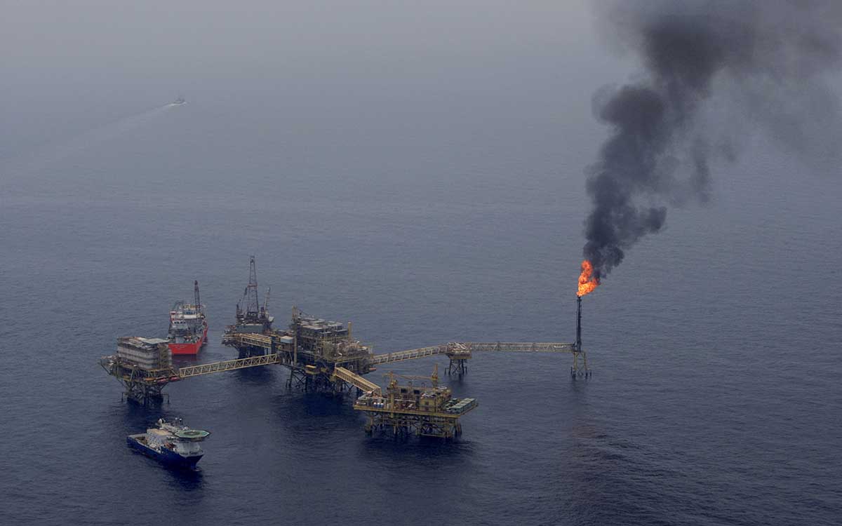 Pemex quemó ilegalmente 342 millones de dólares en hidrocarburos