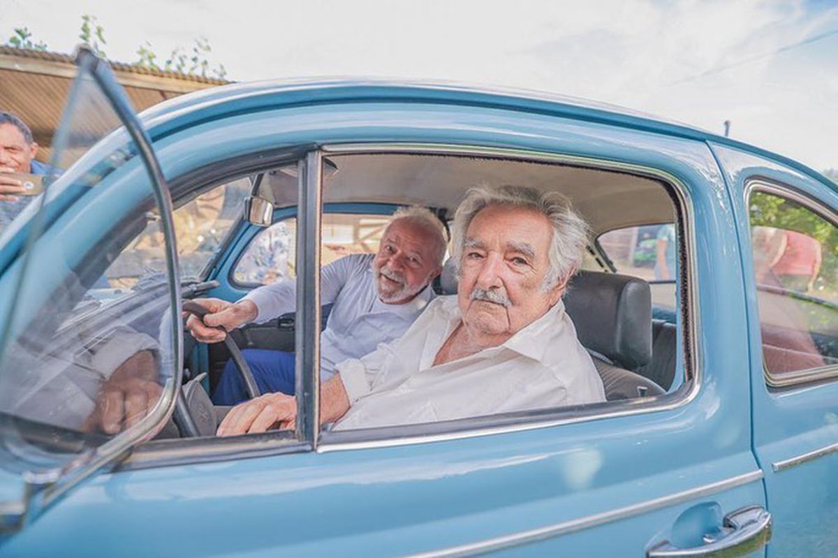 Pepe Mujica, Lula y un viejo ‘escarabajo’: la reunión entre dos veteranos en Montevideo