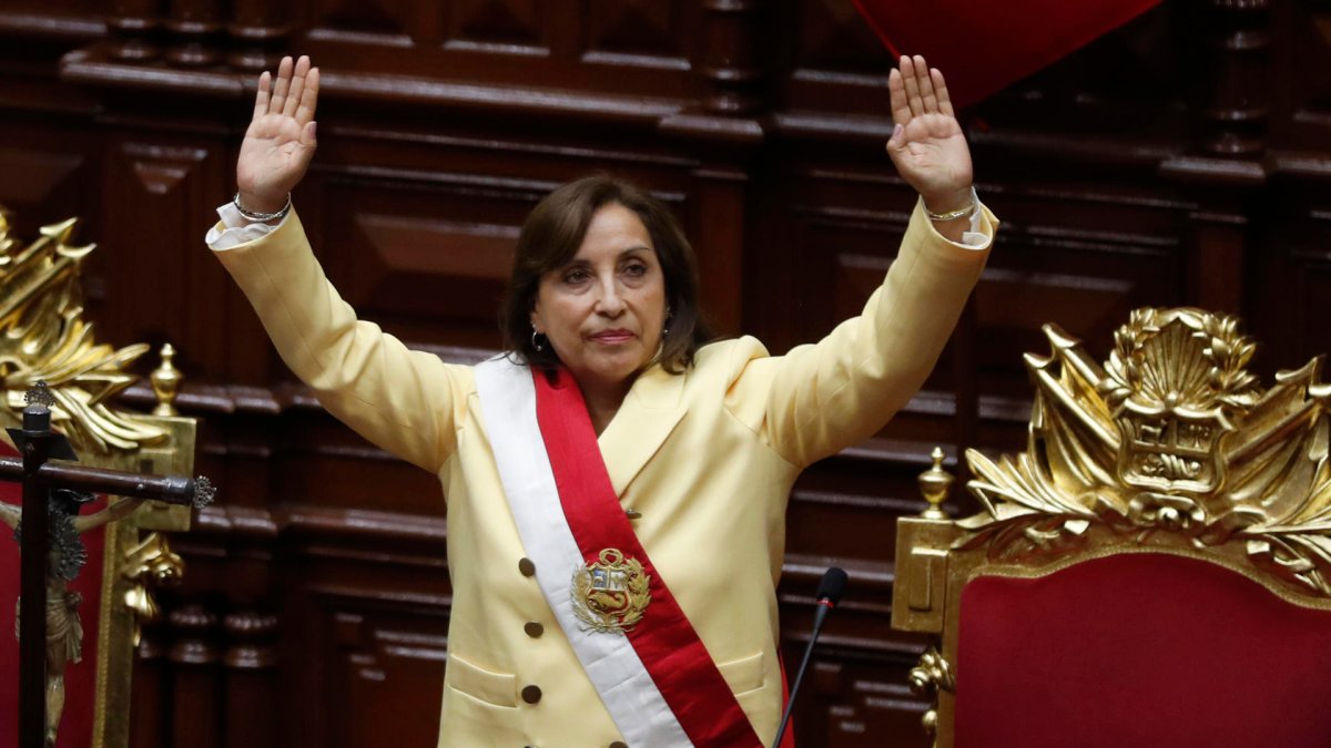 Perú: gobierno pide al Congreso “colocar por encima los intereses” del país
