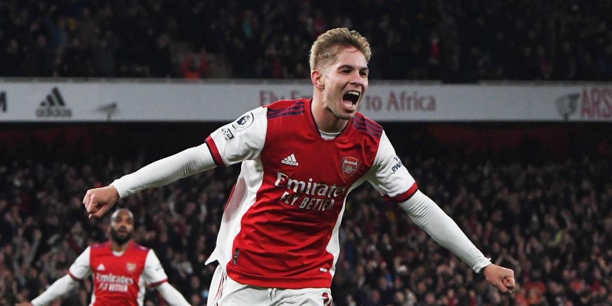 Smith Rowe deja atrás una lesión de "cuatro años"