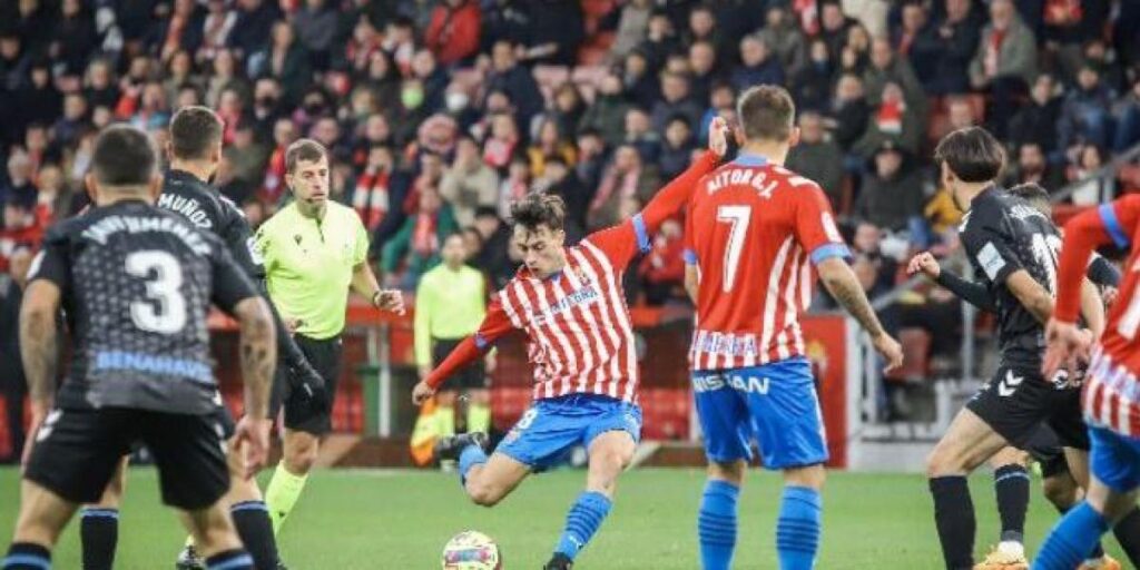 Sporting y Málaga se anulan en el regreso de Pellicer