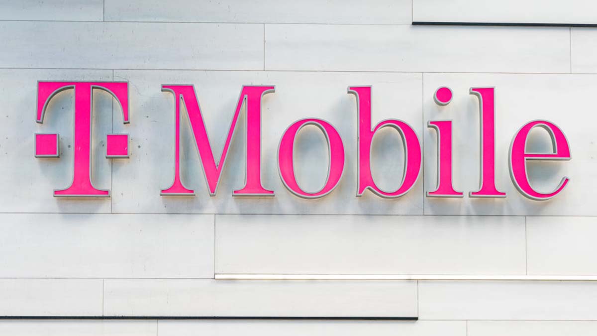 T-Mobile investiga robo de datos de 37 millones de clientes