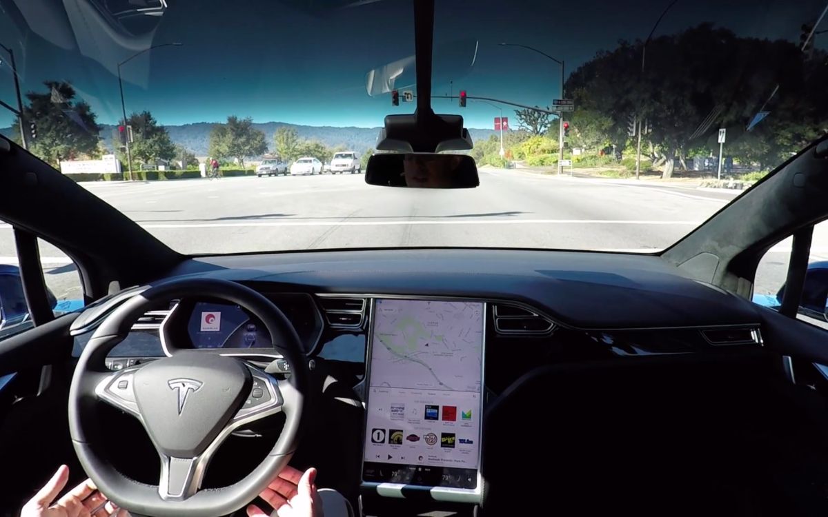Tesla anunció vehículo autónomo con video montado: ingeniero