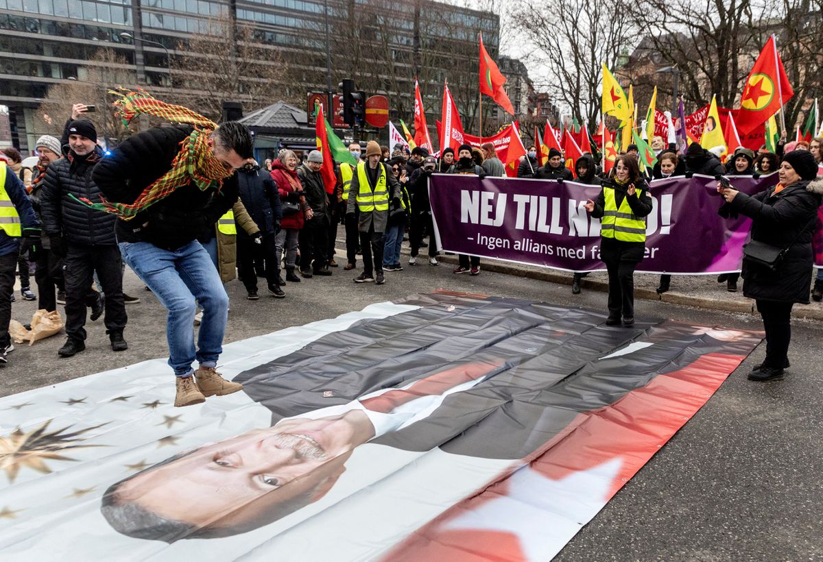 Turquía anula la visita de un ministro sueco tras una manifestación ultra en Estocolmo