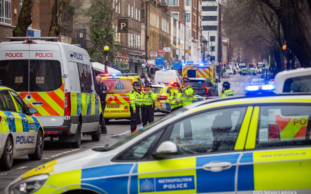 Una niña y tres mujeres fueron heridas durante tiroteo en Londres