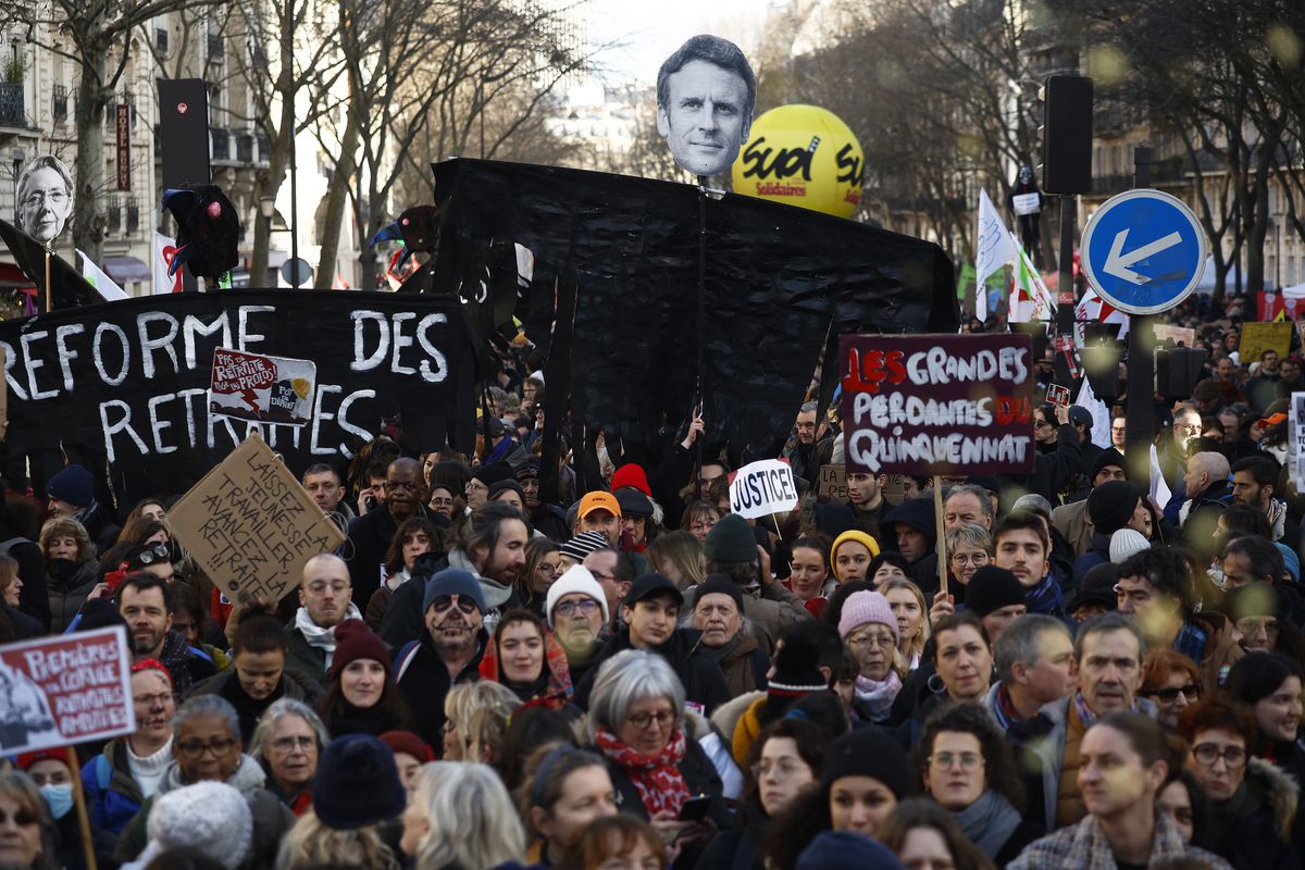 Una nueva protesta masiva contra la reforma de las pensiones aumenta la presión sobre Macron