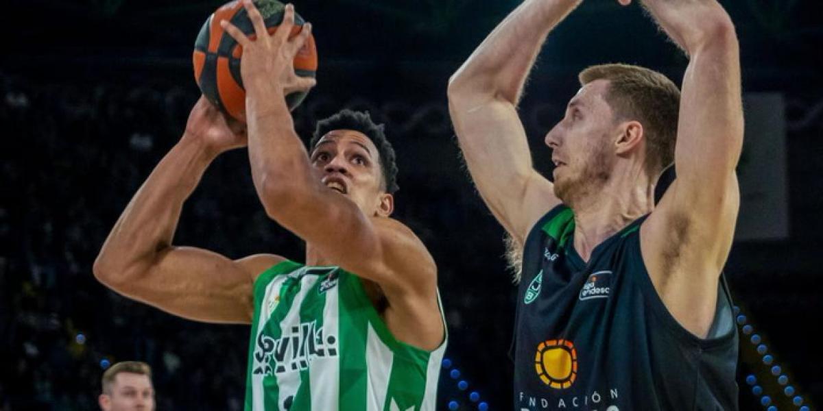 67-71: Feliz le amarga la vida al Betis