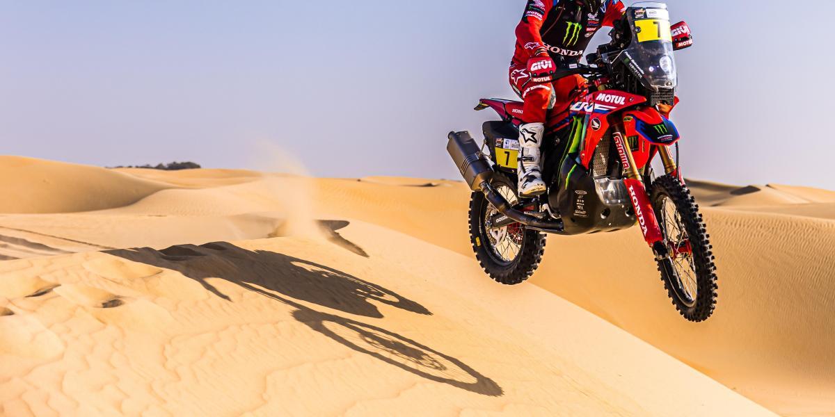 Al Attiyah y Quintanilla toman el control de la Abu Dhabi Desert Challenge