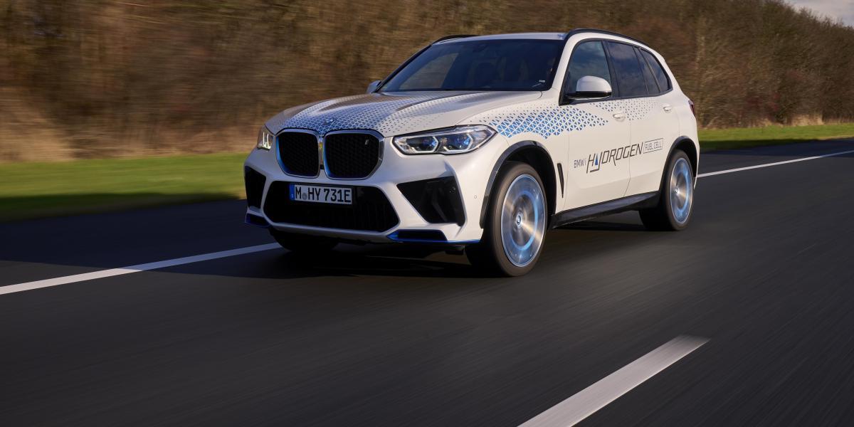 BMW presenta el iX5 de hidrógeno