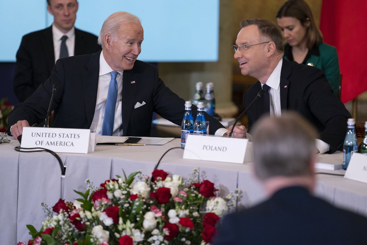 Biden promete en Varsovia defender “cada pulgada” del territorio de la OTAN