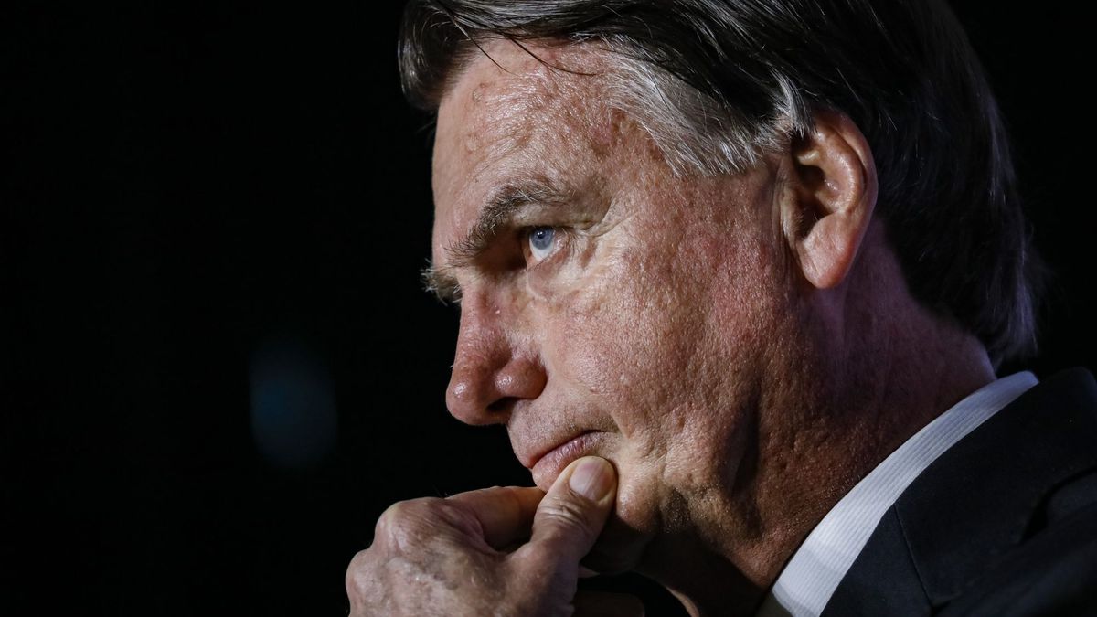 Bolsonaro asegura que en marzo regresa a Brasil a liderar la oposición