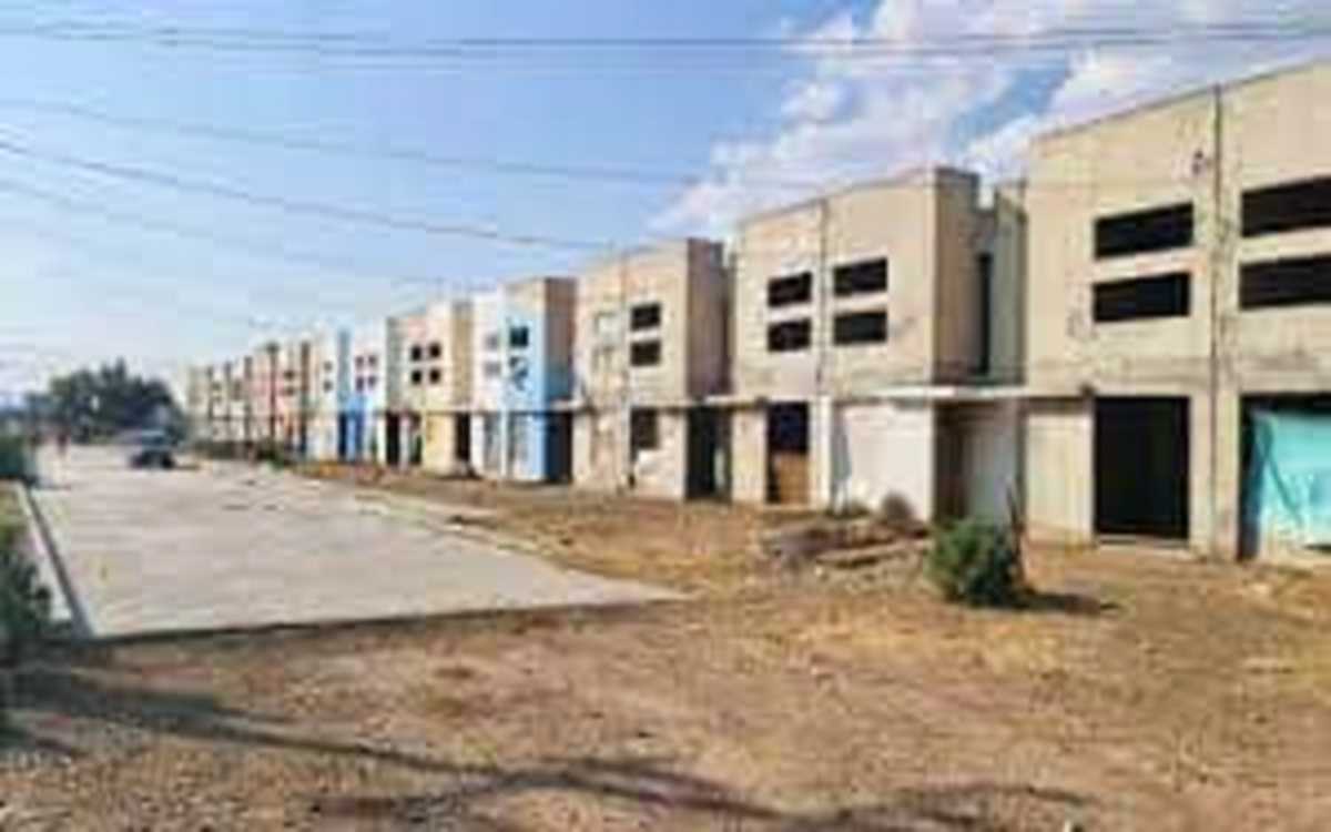 Buscan ‘revivir’ 10 mil viviendas abandonadas con actividad del AIFA