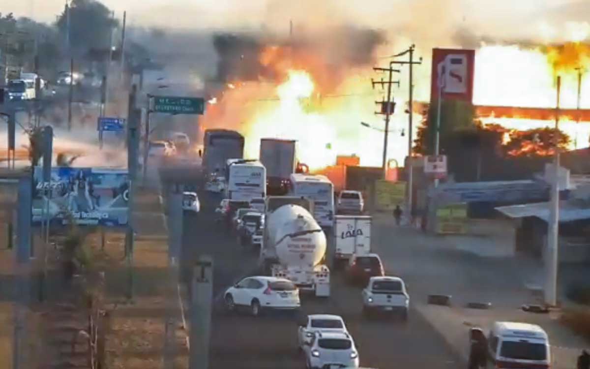 Captan momento de explosión en gasolinería de Tula | Videos