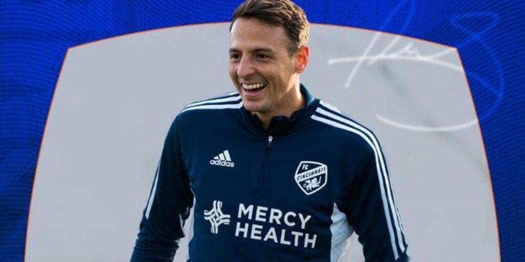 Cincinnati anuncia a Santiago Arias