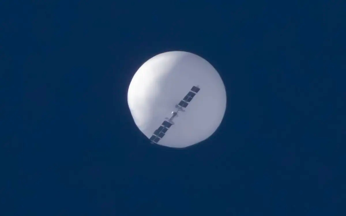 Así se veía el globo ‘espía’ chino desde un caza mientras sobrevolaba EU | Fotos