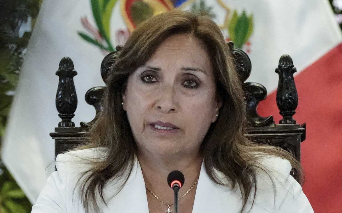 Dina Boluarte, presidenta de Perú, desactiva su cuenta en Twitter