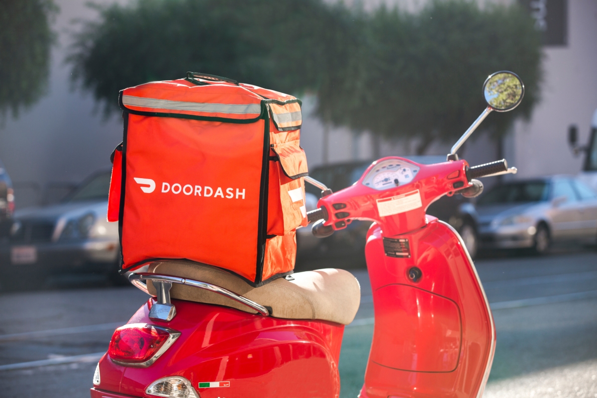 DoorDash presenta nuevas funciones de seguridad para los pasajeros, incluidas notificaciones reducidas