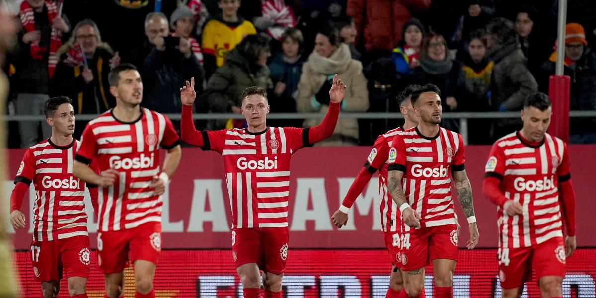 El Girona se va de Carnaval con una fiesta de goles