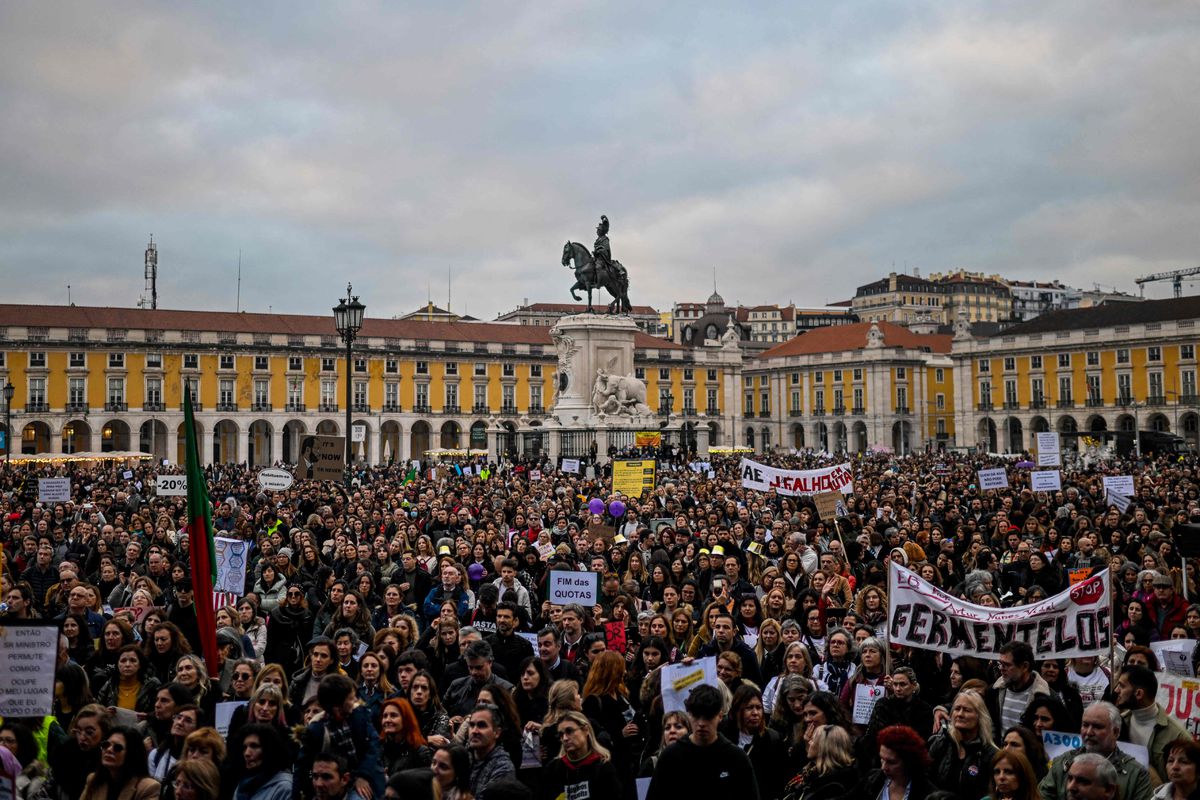 El Gobierno portugués, en el invierno del descontento: profesores, sanitarios y ferroviarios en huelga