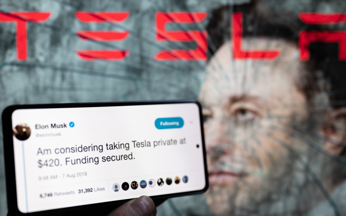 Elon Musk, inocente de fraude por sus tuits sobre salida de Tesla de la bolsa