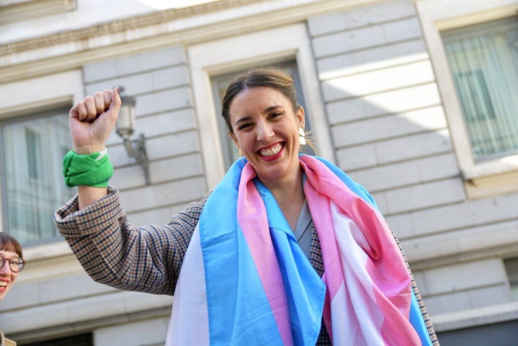 España, primer país de Europa que reconoce licencia menstrual