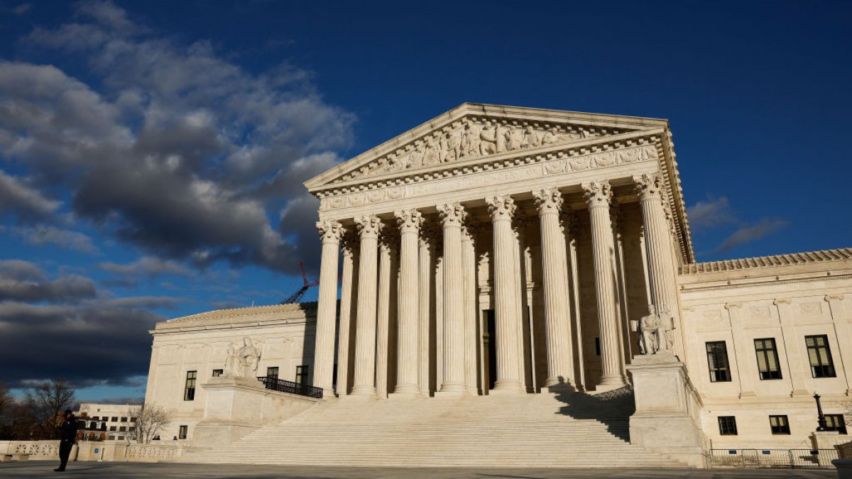 La Corte Suprema retira de su calendario el debate oral sobre el Título 42