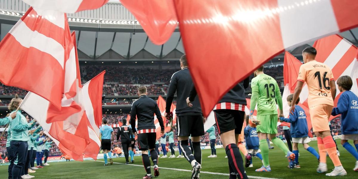 Las imágenes del homenaje que el Atlético le tributó al Athletic Club