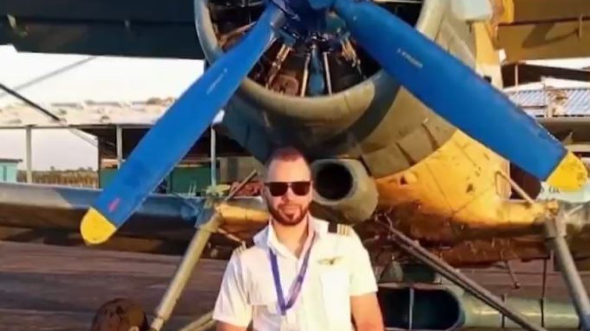 Le otorgan asilo político a piloto cubano que llegó a Miami en avioneta rusa